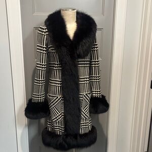 Vintage Italian coat with fur trim